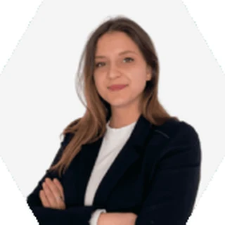 Sarah V.